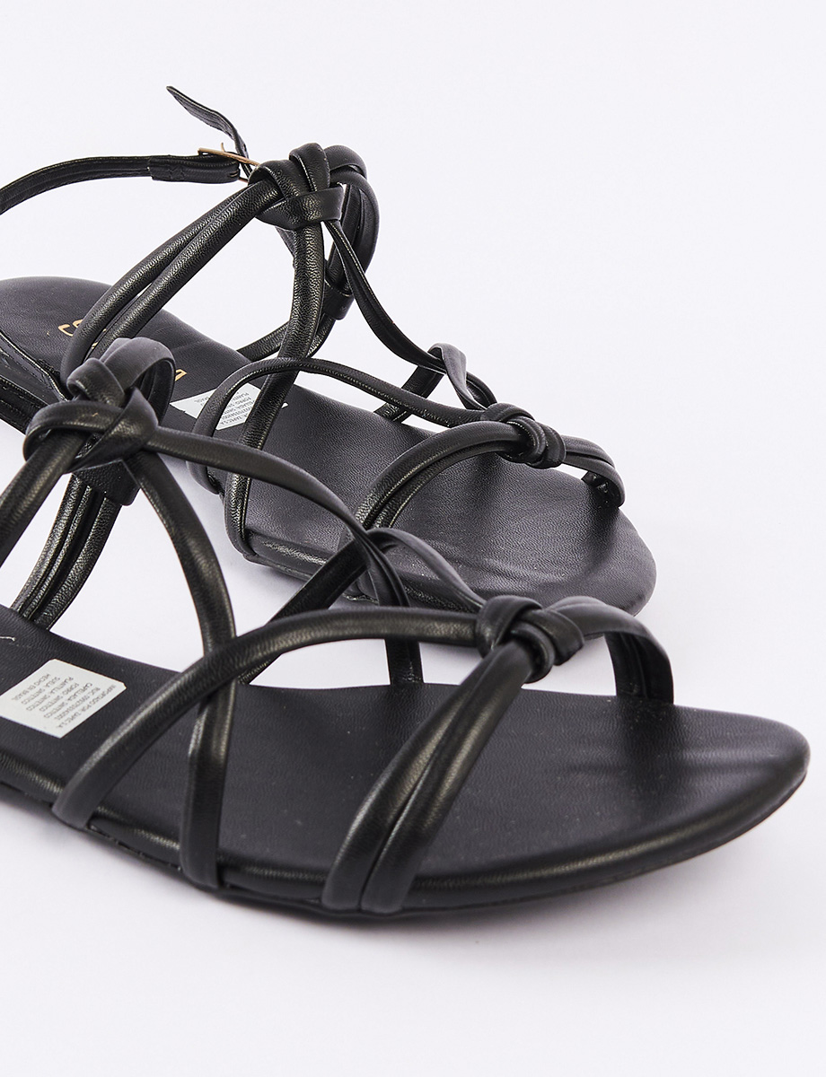 Sandalia Flat de Tiras Sua Cia
