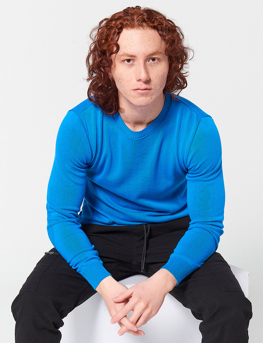 Sweater Básico Azul Claro