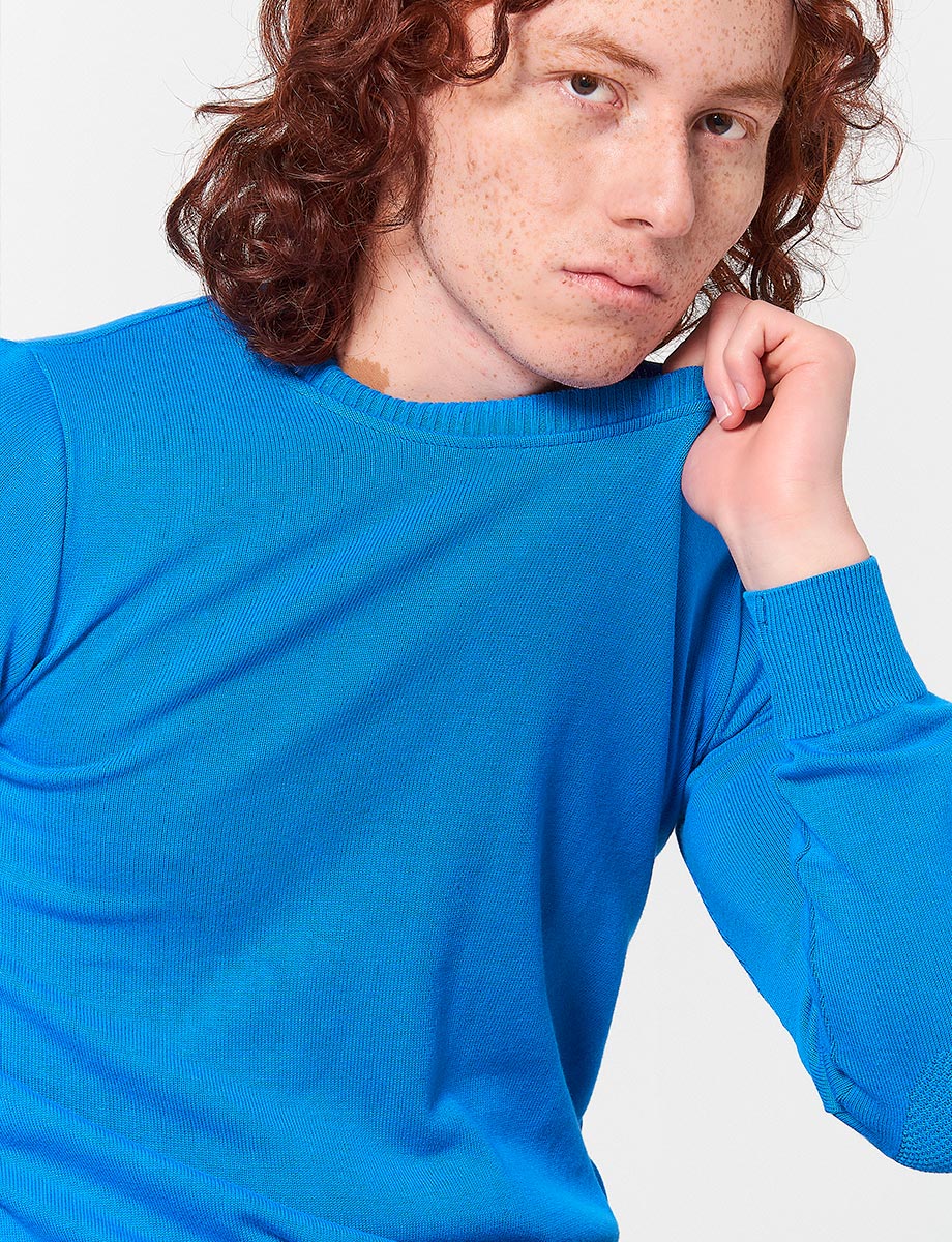 Sweater Básico Azul Claro