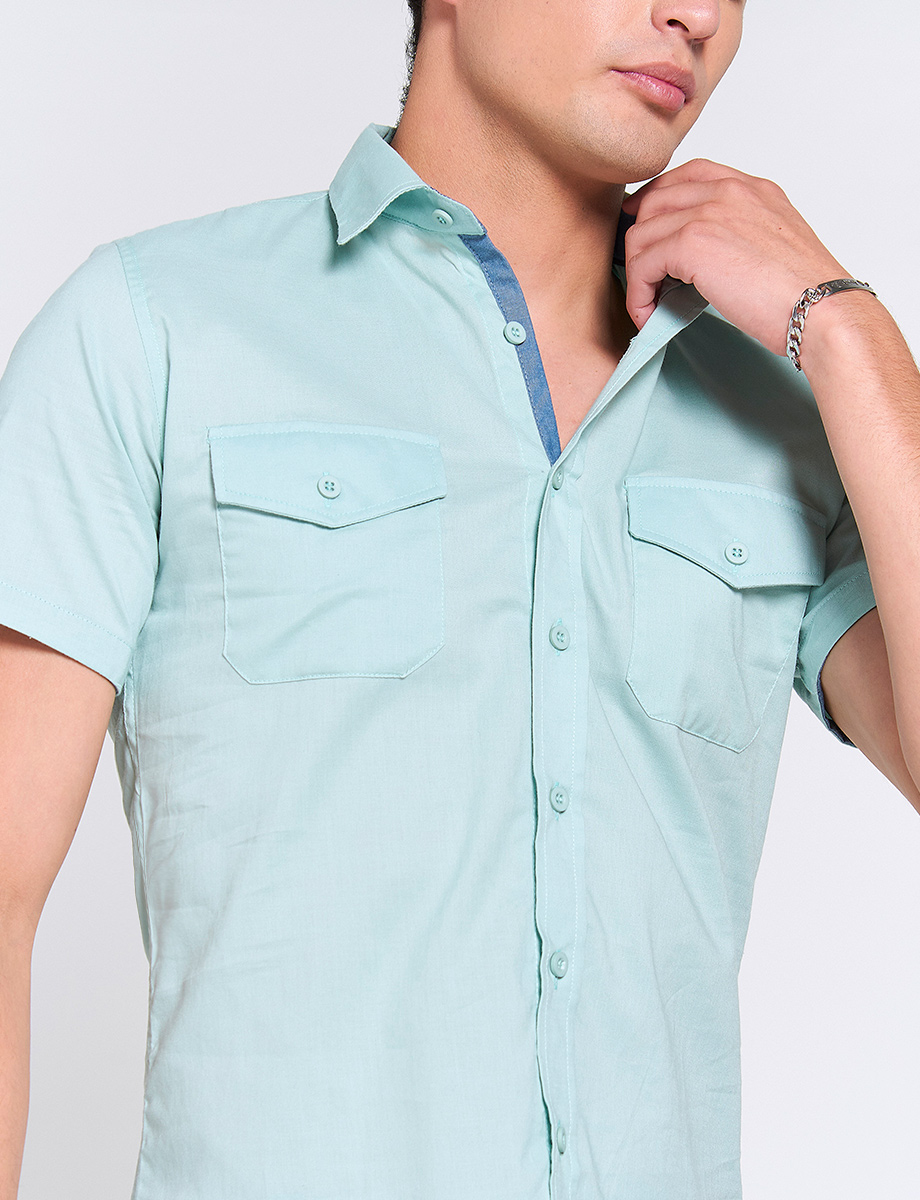 Camisa Verde Menta con Bolsillos