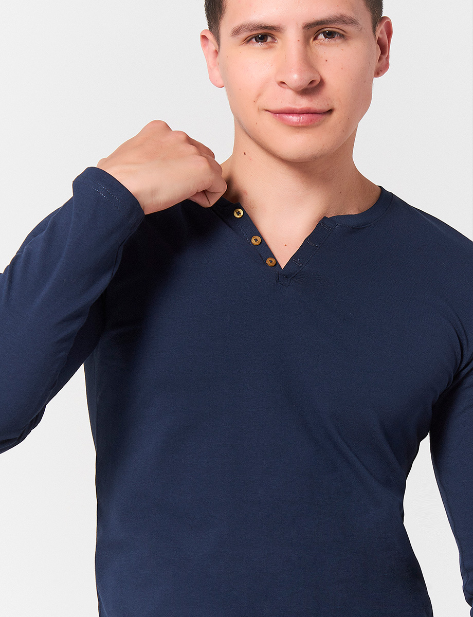 Buzo Cuello Henley Azul Marino