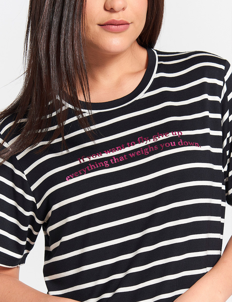 Camiseta a Rayas Estampado de Letras