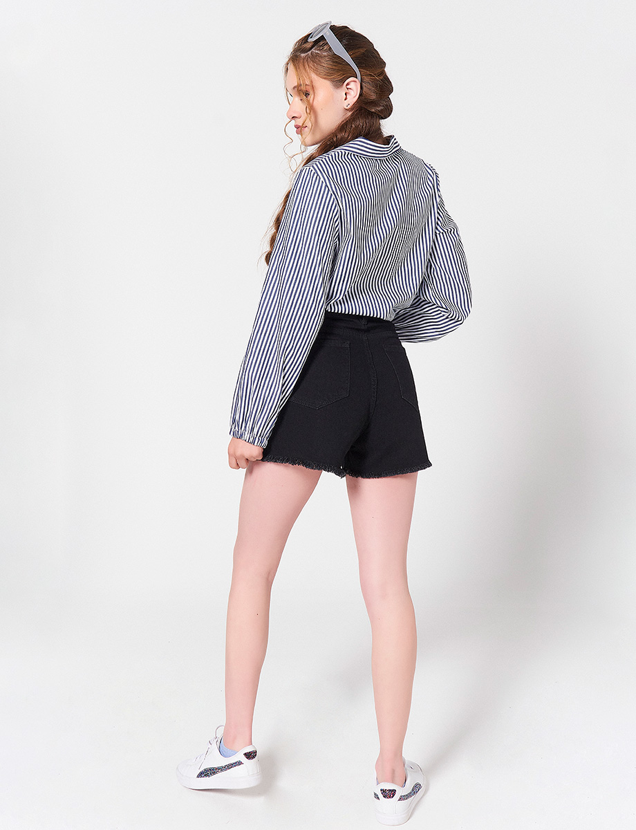Short Negro con Brillos