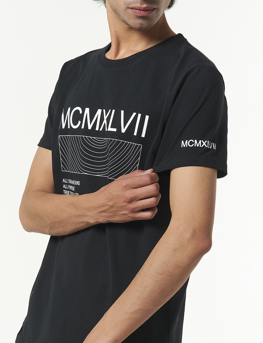 Camiseta Negra Estampada