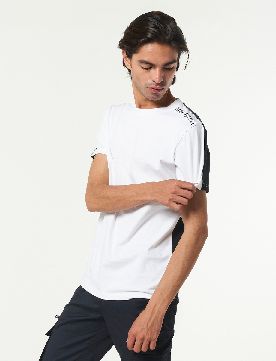 Camiseta Estampado Posterior Blanco / Negro