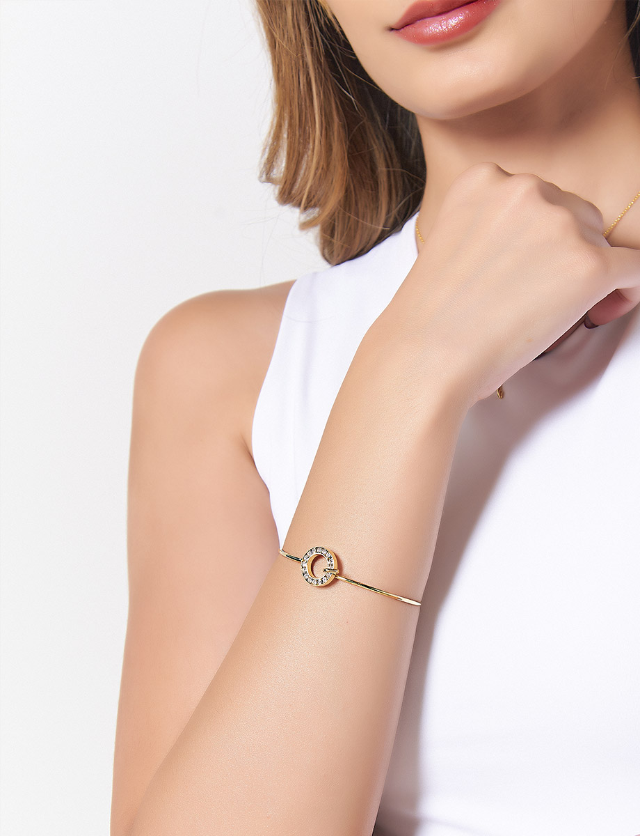 Pulsera con Dije Dorado