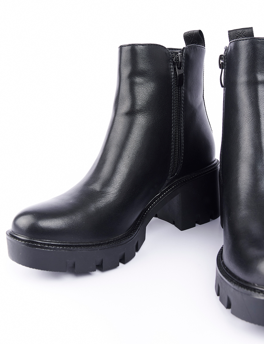 Bota Chica Negro