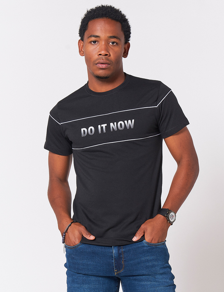 Camiseta Do It Now Negro