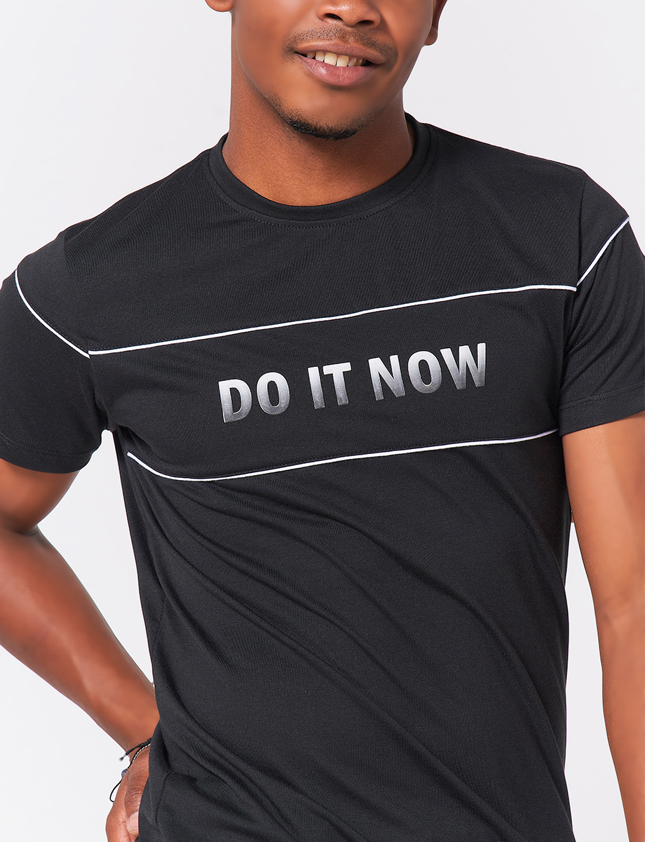 Camiseta Do It Now Negro