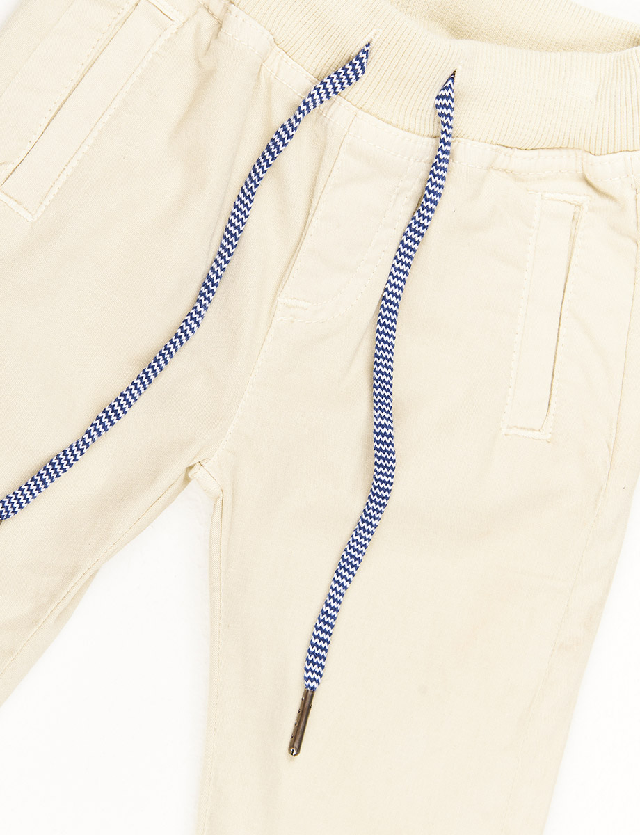 Pantalón Casual Arena