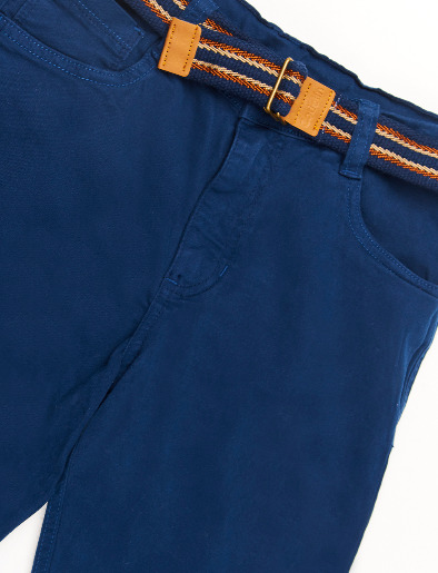 Pantalón Azul con Cinturón