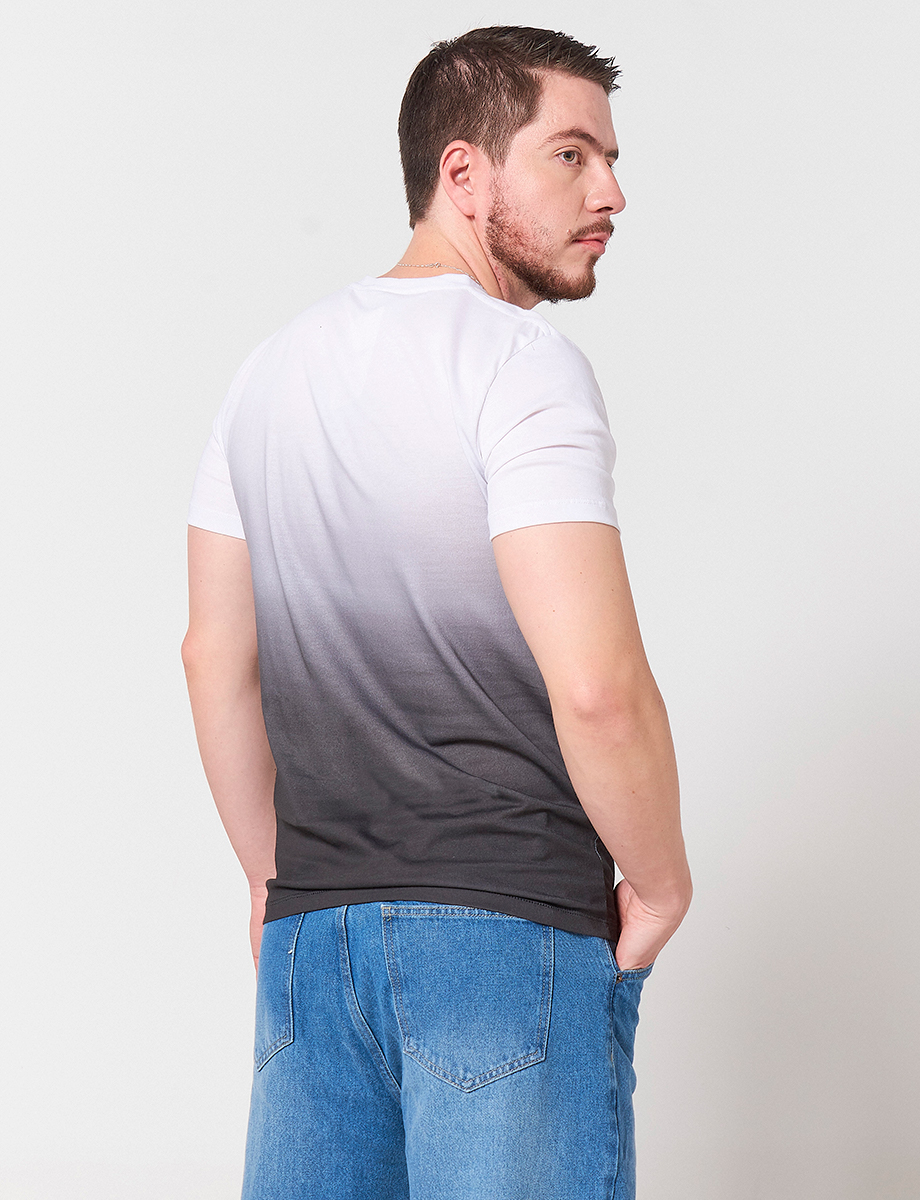 Camiseta con Degradado de Color