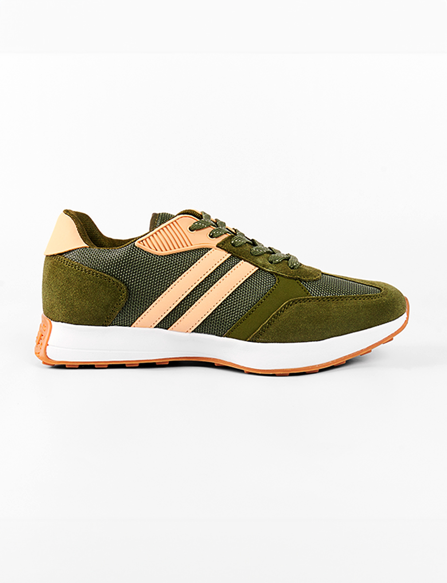 Sneaker con Cordones Verde Oliva