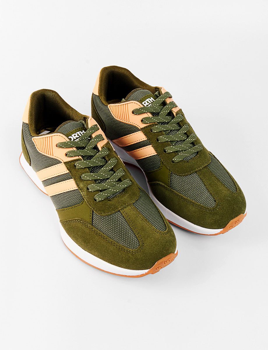 Sneaker con Cordones Verde Oliva