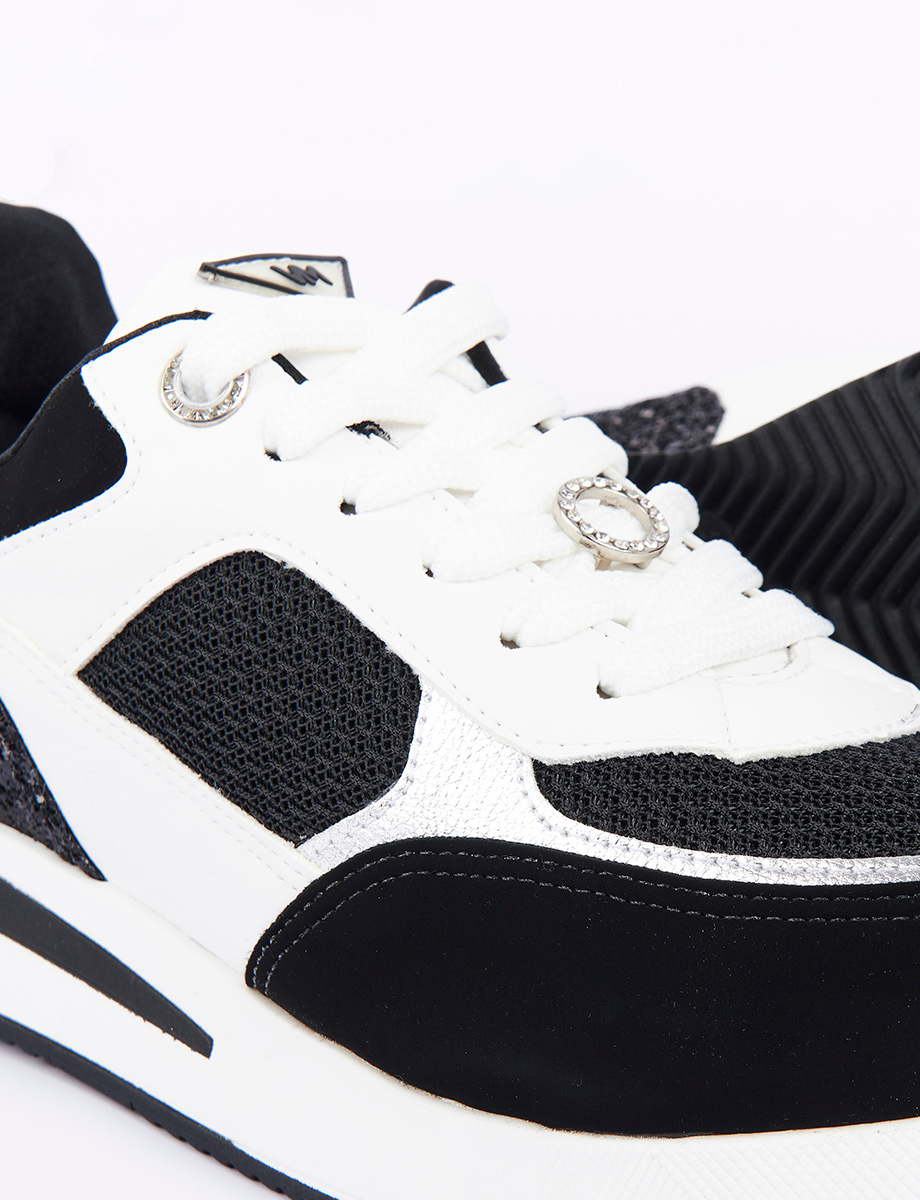 Sneakers con Cordones Blanco/Negro