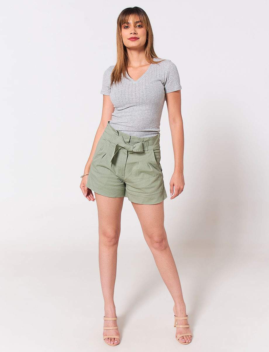 Short con Cinturón Verde Oliva