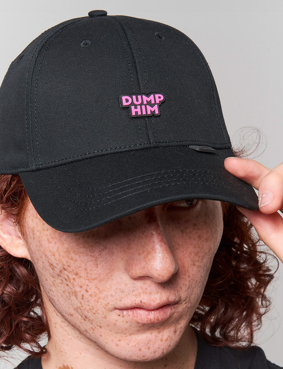 Gorra Dump Him Negra