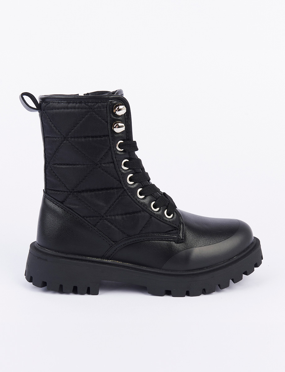 Bota Con Textura Negro