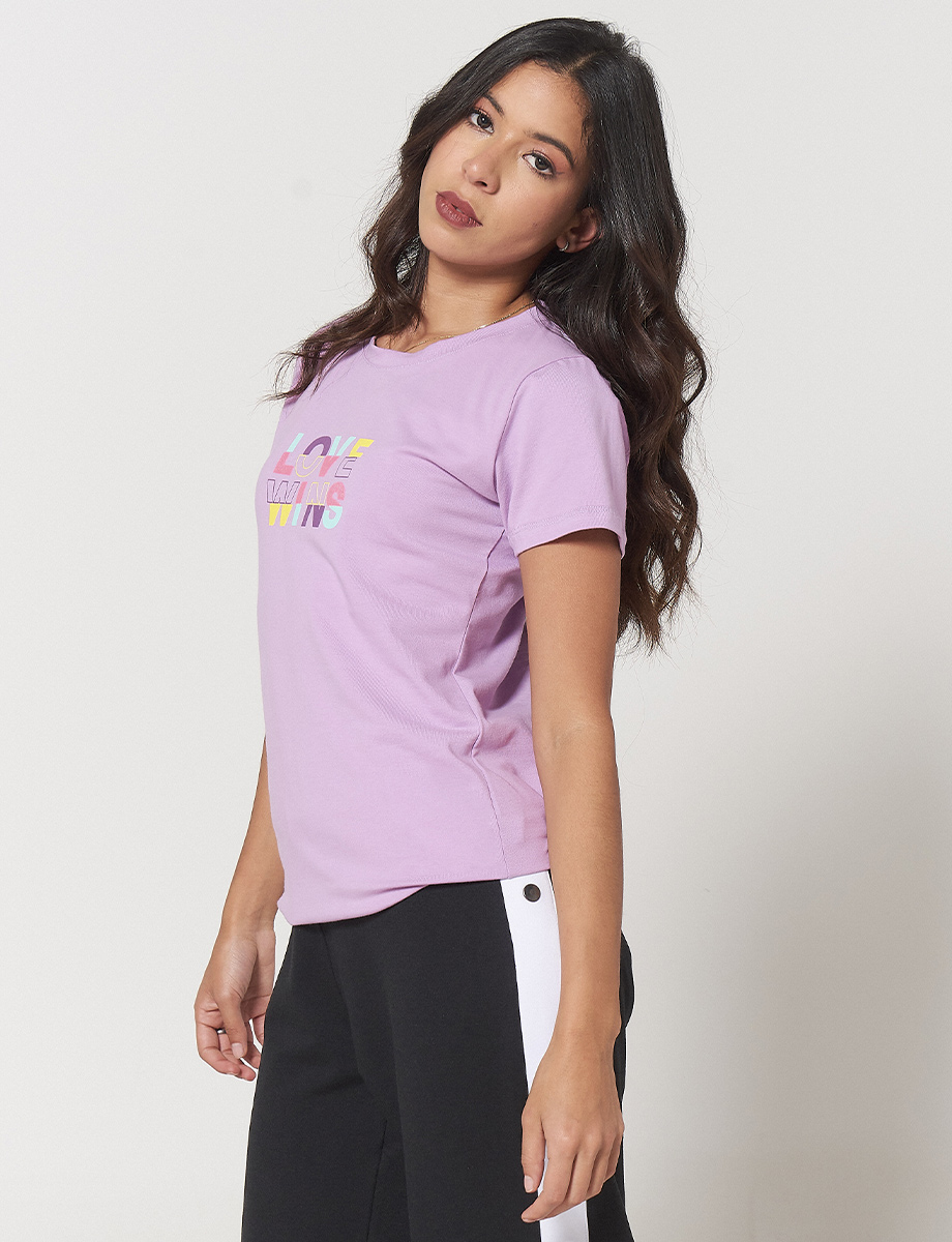 Camiseta Wins Lila