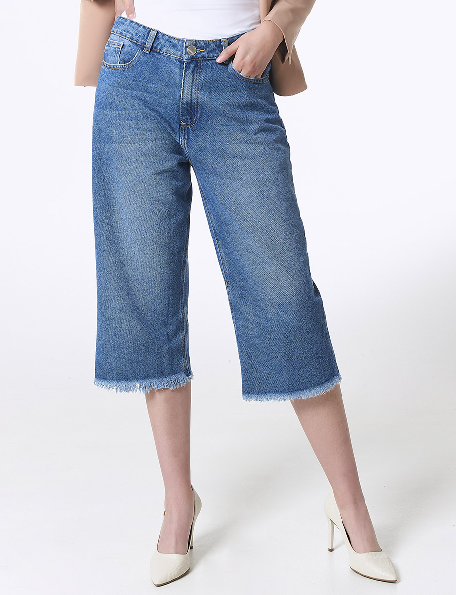 Jean Capri Desflecado en Bajo Azul