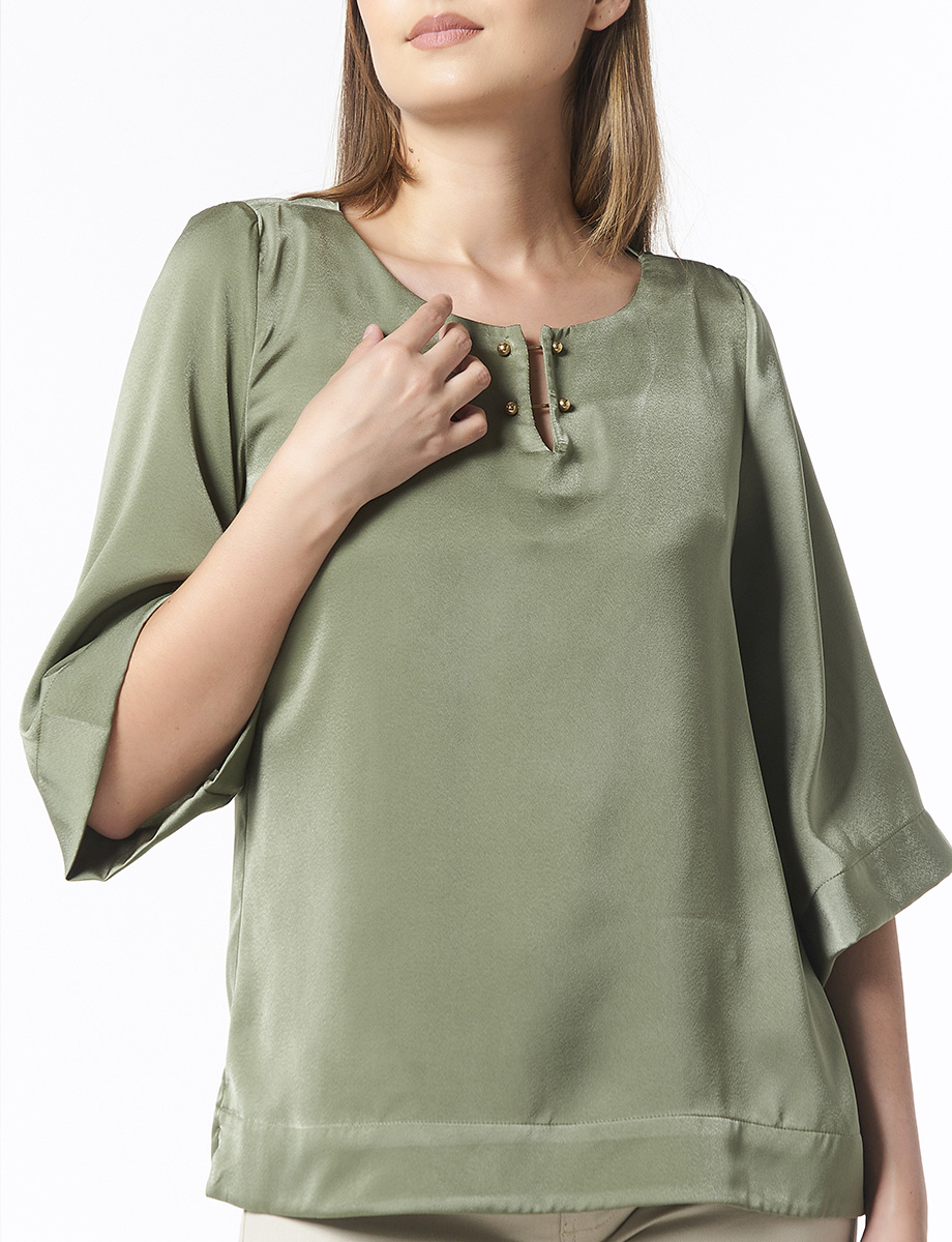 Blusa Verde Oliva Manga 3/4