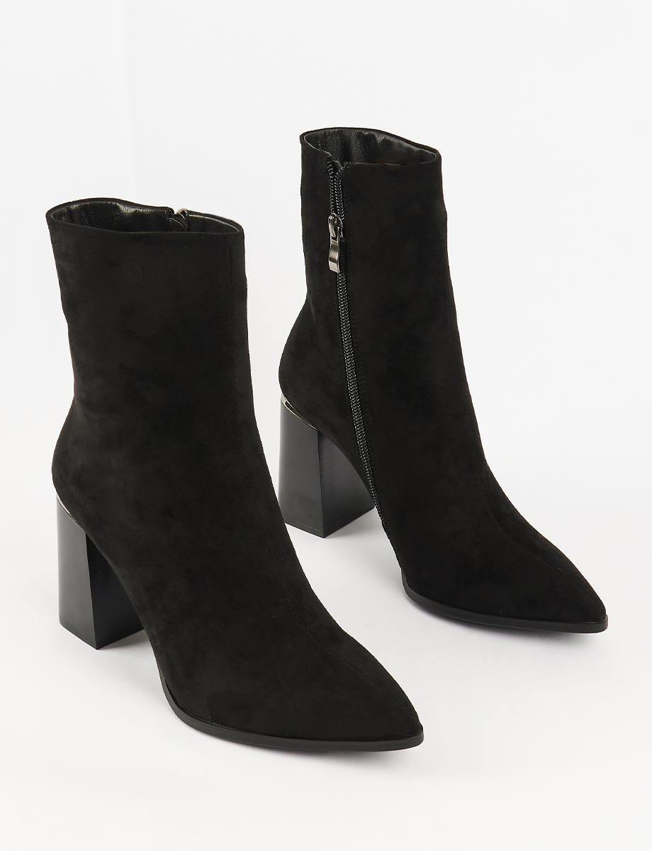 Bota Taco Cuadrado Negro