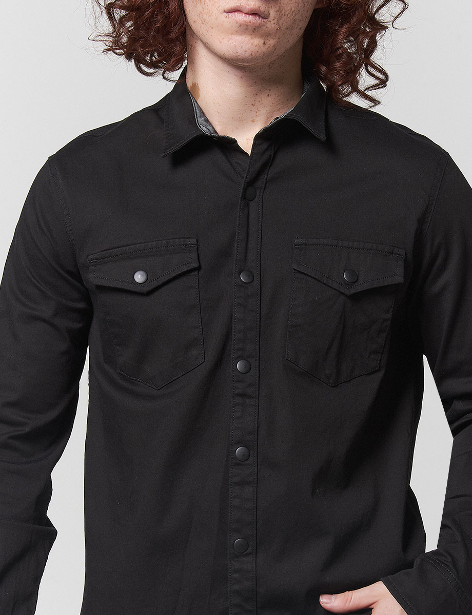 Camisa con Broches Negro