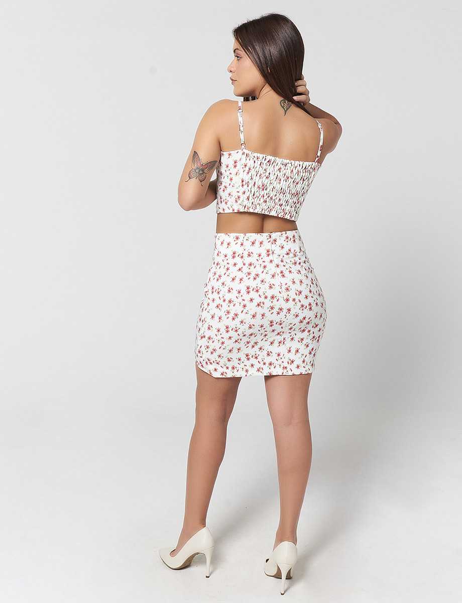 Conjunto Blusa + Falda Floreada