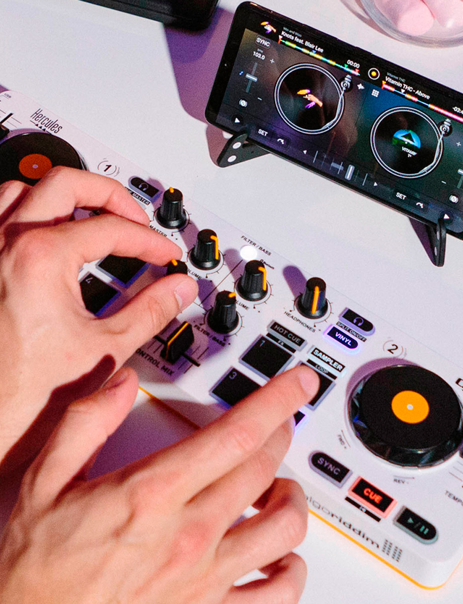 Controlador DJ Control Mix de Algoriddim | Hercules