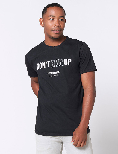 Camiseta Don´t Give Up Negro