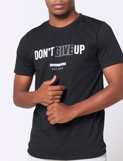 Camiseta Don´t Give Up Negro