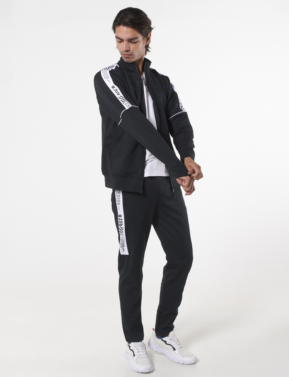 Conjunto Chompa + Pantalón Negro