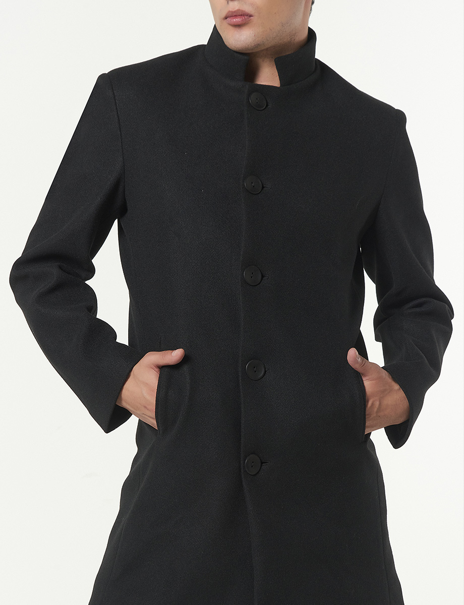 Abrigo Cuello Alto Negro