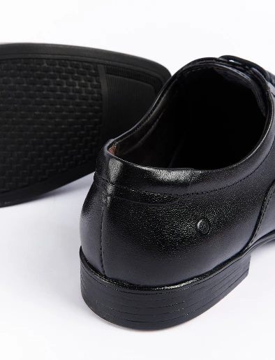 Zapato Formal Negro con Cordones