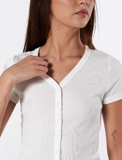 Camiseta Botones Unicolor