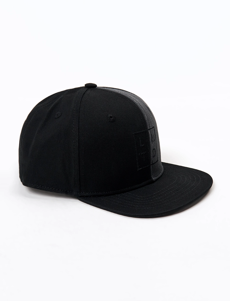 Gorra Negra Bordada