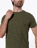 Camiseta Textura Verde Oliva Hombre – Estilo casual con detalle visual