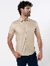 Camisa Llana Beige Hombre – Clásico para toda ocasión