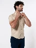Camisa Llana Beige Hombre – Clásico para toda ocasión
