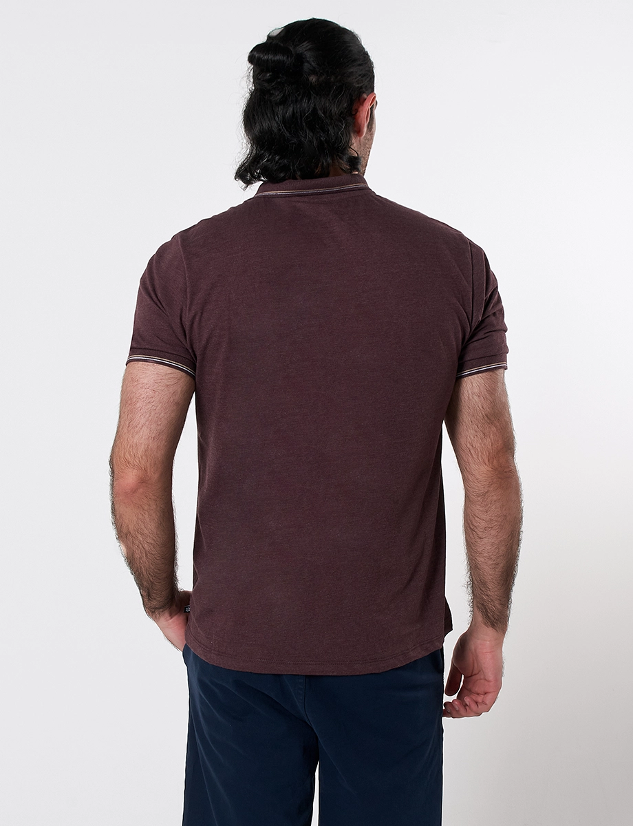 Camiseta Tipo Polo Estampado Café