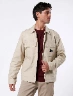 Chaqueta con Bolsillos Arena Hombre – Funcionalidad y estilo en una prenda