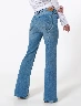 Jean Flare Celeste Claro Mujer – Silueta retro con frescura