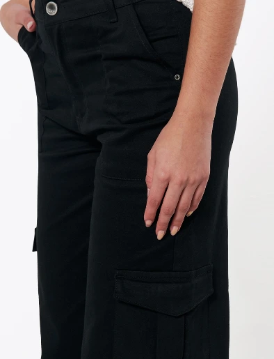 Pantalón Cargo Negro