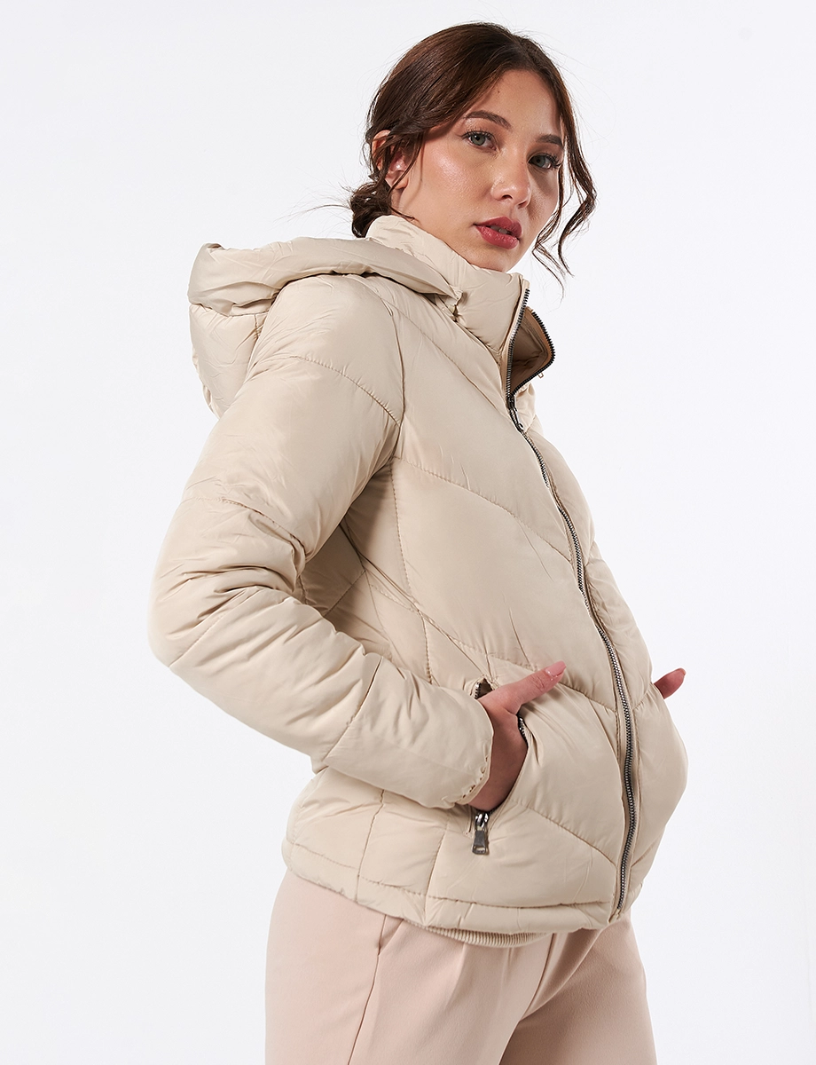Chompa con Capucha Beige
