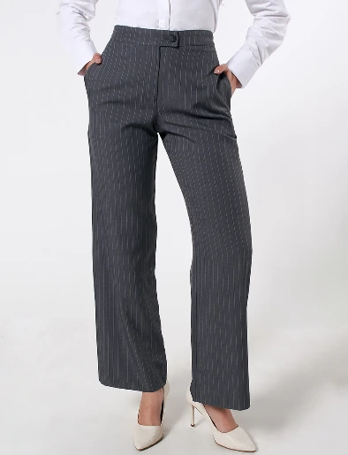 Pantalón Gris a Rayas