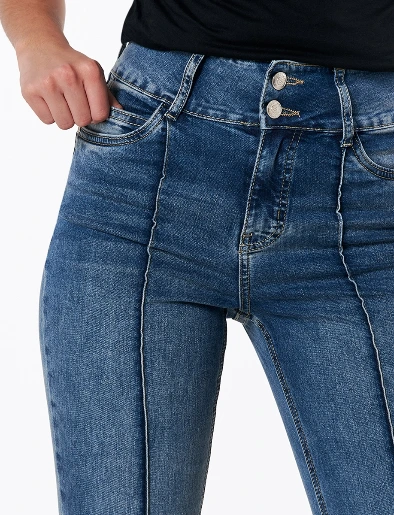 Jean Flare Azul Claro