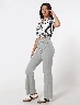 Jean Flare Gris Claro Mujer – Estilo contemporáneo y cómodo