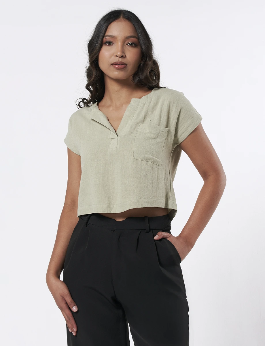Blusa Verde Oliva Corta