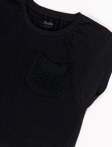 Camiseta con Bolsillo Negra