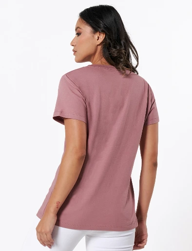 Camiseta Estampado Rosado Bajo